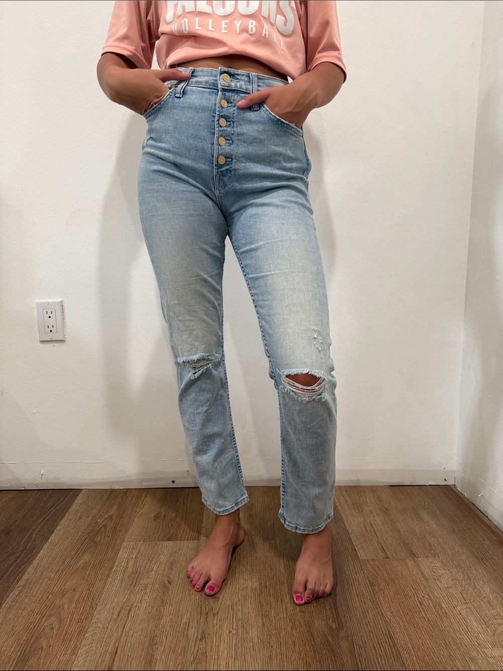 Mother size 26 High-Rise Light Wash Distressed Women's Jeans.